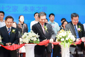 北京国际家居展亮“三大王牌”：国际化、原创设计、智能家居